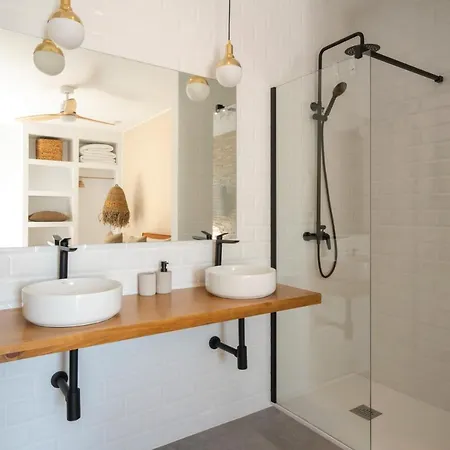 Noma - Design Space With Pool In Villa Corralejo