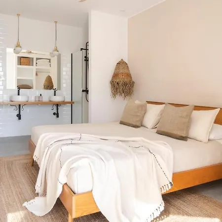 Noma - Design Space With Pool In Villa Corralejo