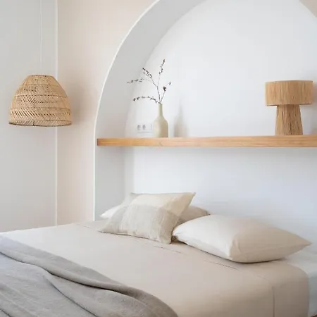 Noma - Design Space With Pool In Villa