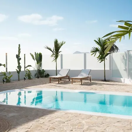 Villa Noma - Design Space With Pool In