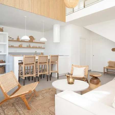 Noma - Design Space With Pool In Villa *