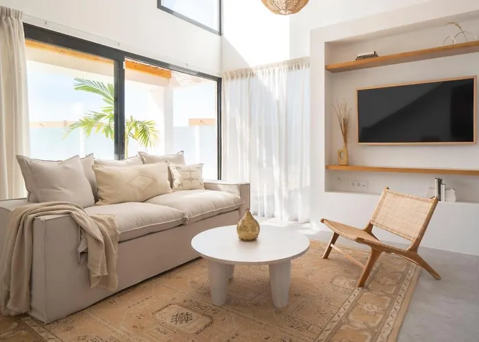 Noma - Design With Pool In - By Luna Villa