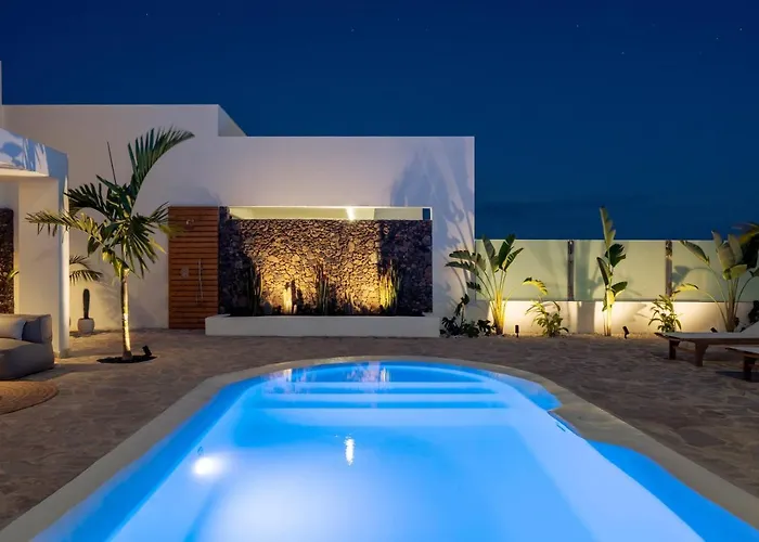 Noma - Design With Pool In - By Luna Villa