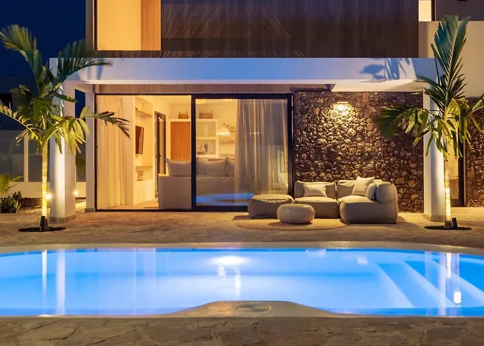 Noma - Design With Pool In - By Luna Villa